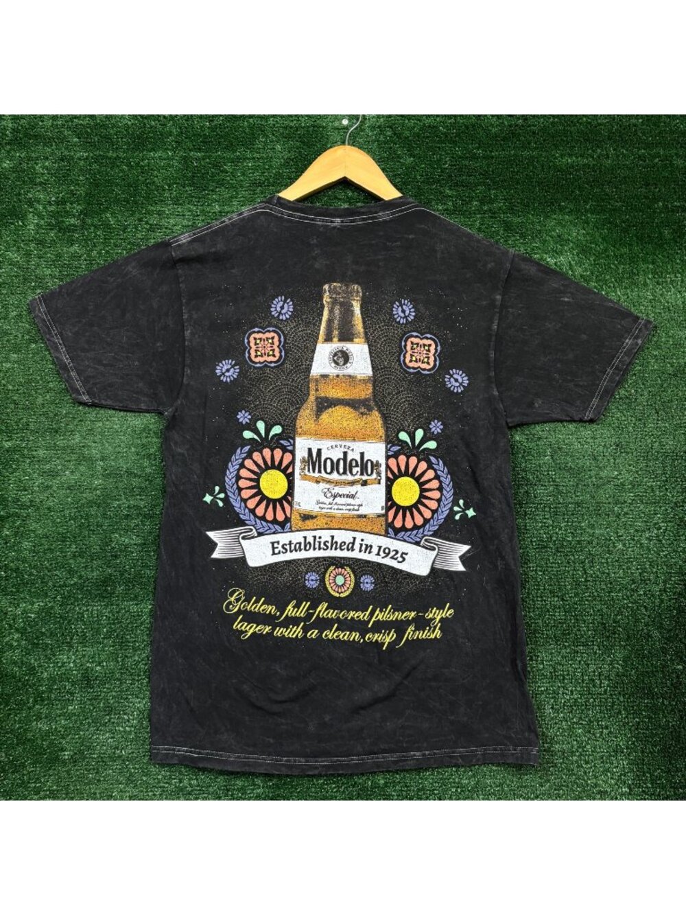 Cerveza Modelo Established in 1925 T-Shirt Size Medium
